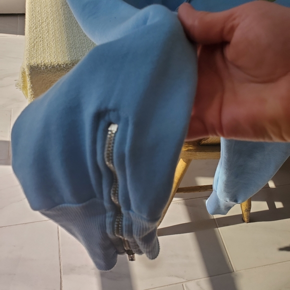 Wildfox - Picture 2 of 4